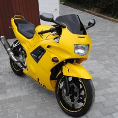 Honda cbr 600 f 