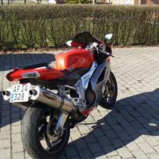 Aprilia RSV1000R (SOLGT!)