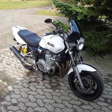 Yamaha XJR 1300