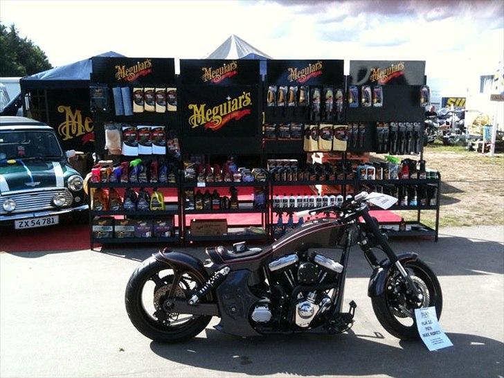 Harley Davidson The black beast billede 8