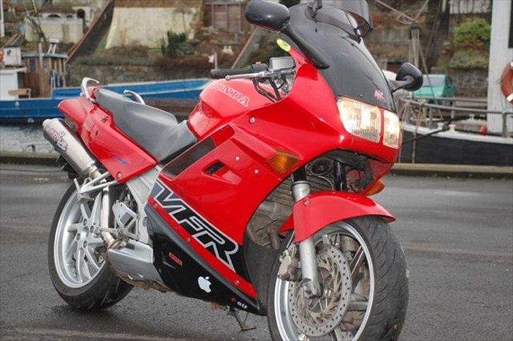 Honda VFR 750 RC36 - SOLGT billede 2