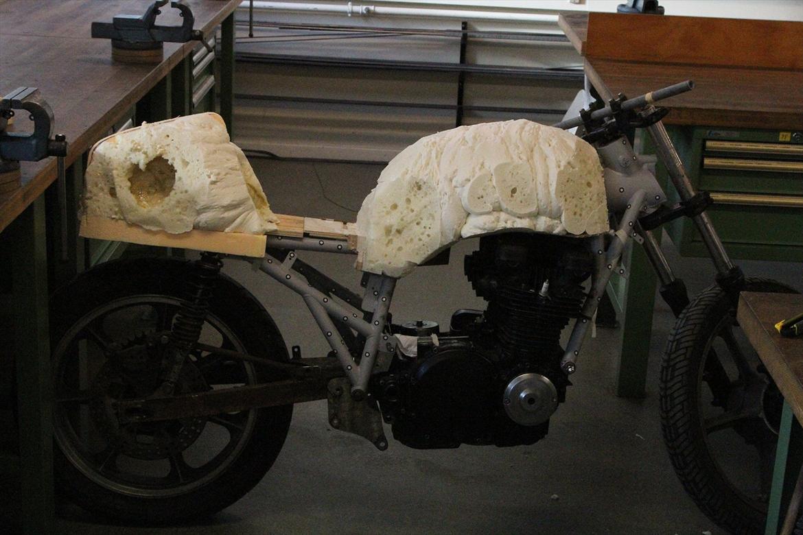 Rau K - Lidt PU-skum ud over det hele, for ligesom at give et billede af, hvad jeg har at arbejde med. billede 10