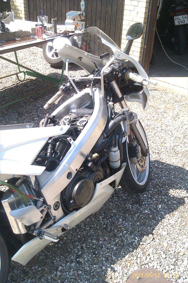 Honda VFR 400 R nc 30  - Solgt  billede 20