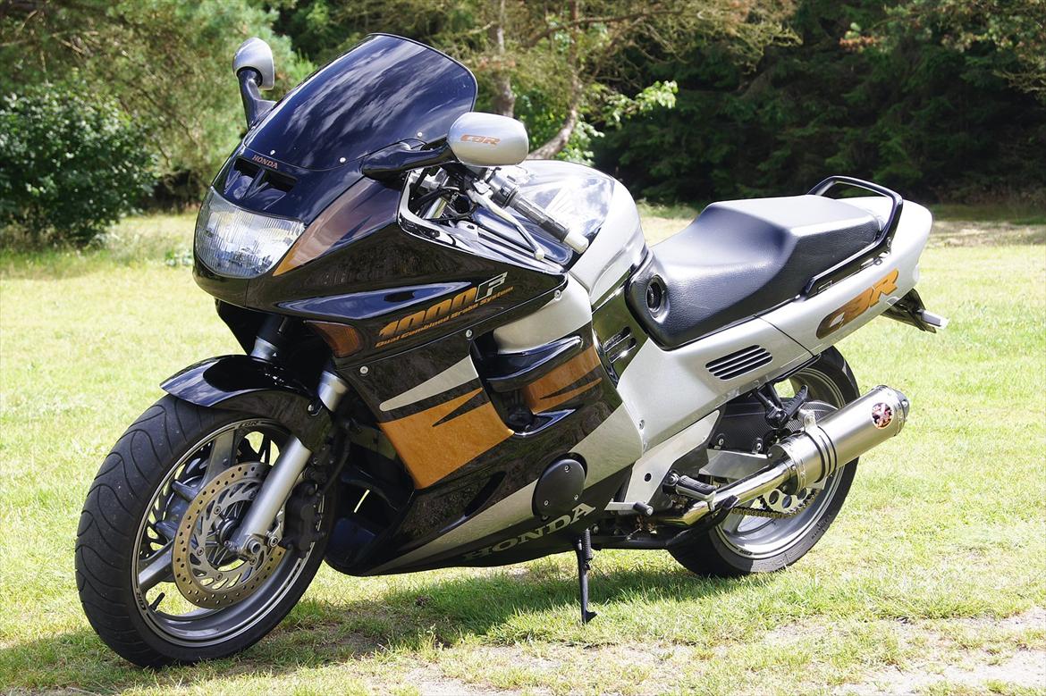 Honda CBR 1000 F - Fin og godt kørende.... billede 2