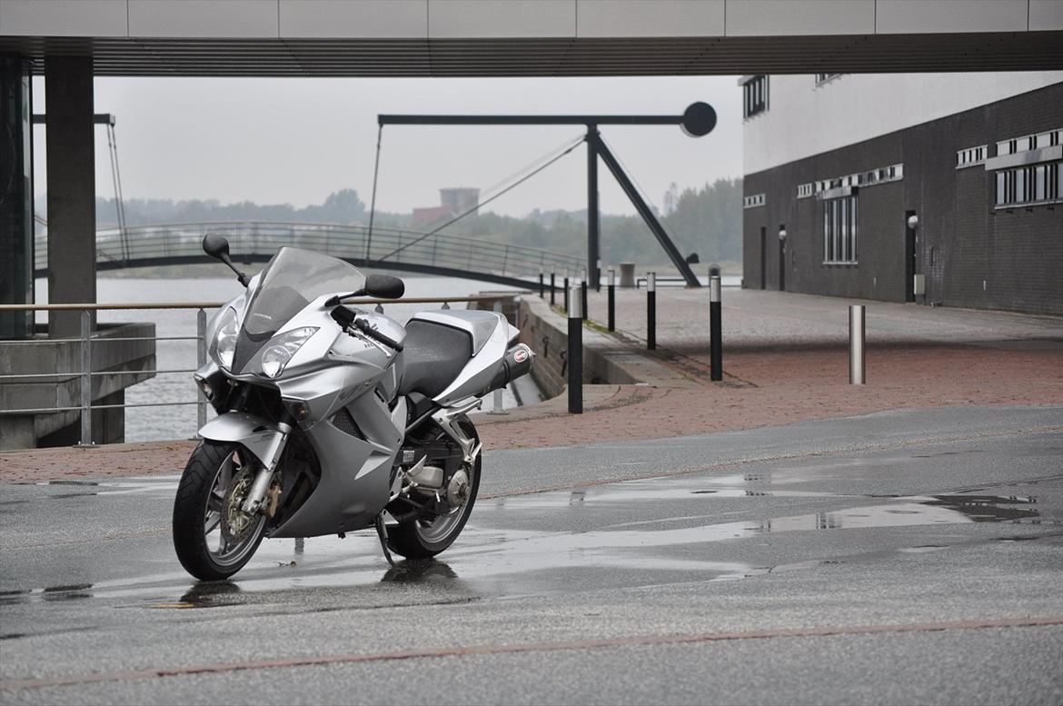 Honda VFR 800 VTEC billede 18