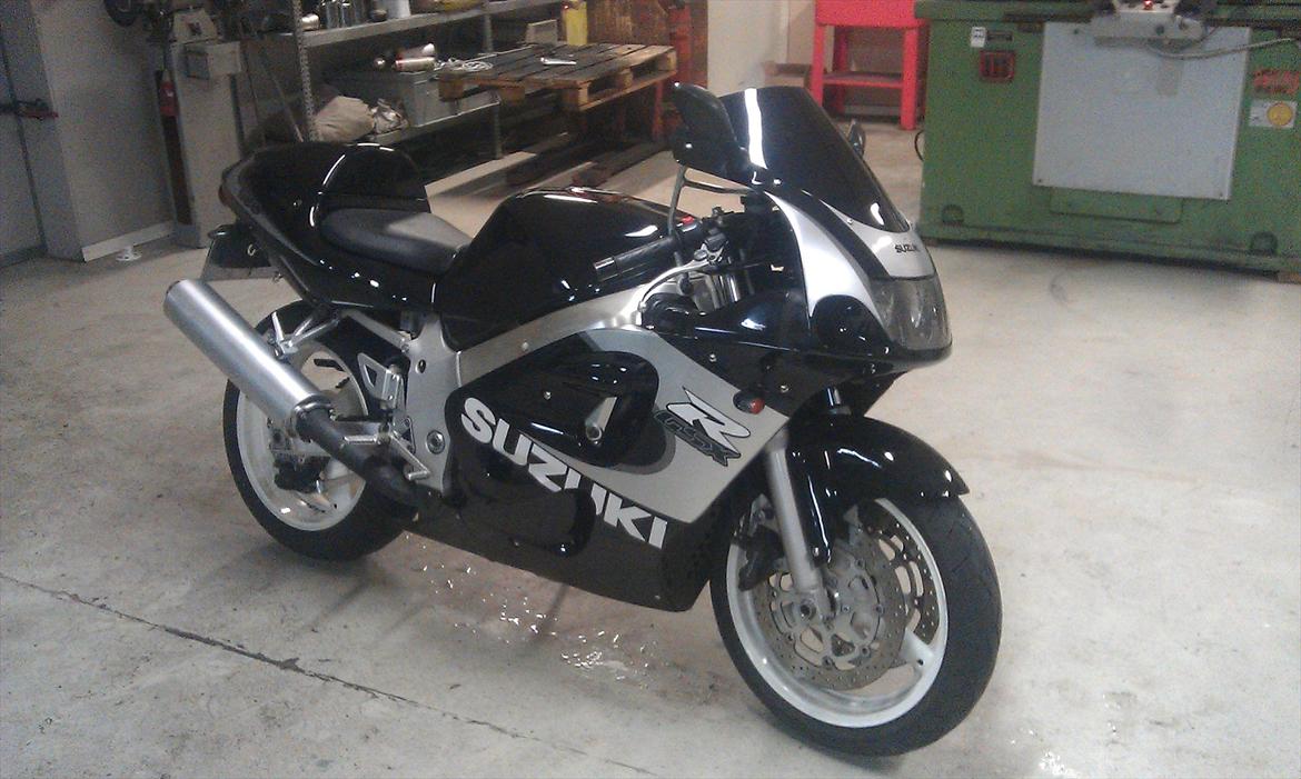 Suzuki GSXR 600 SRAD billede 1