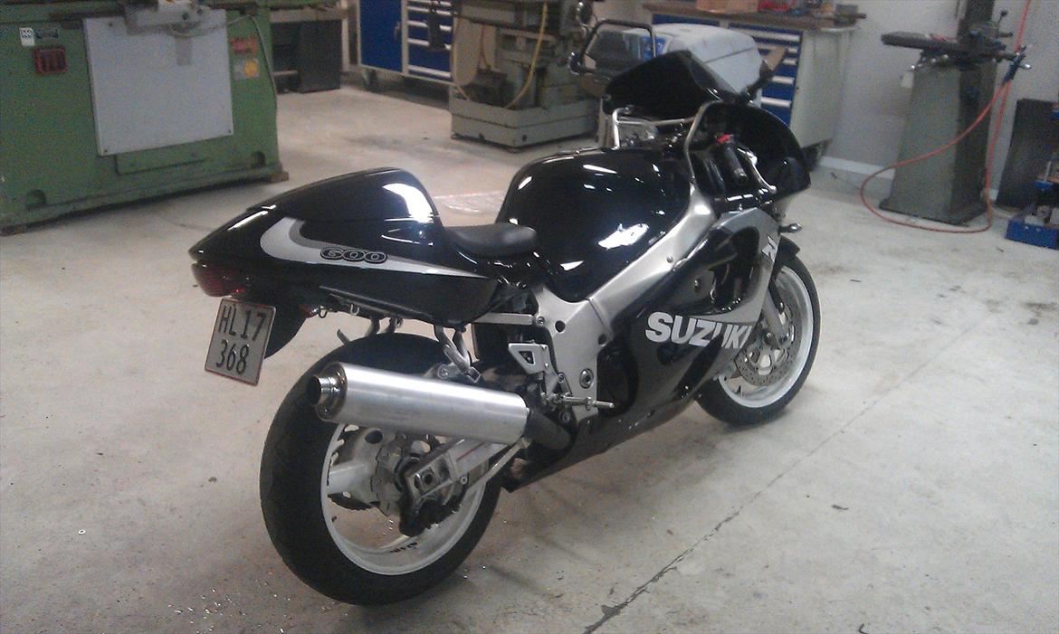 Suzuki GSXR 600 SRAD billede 3
