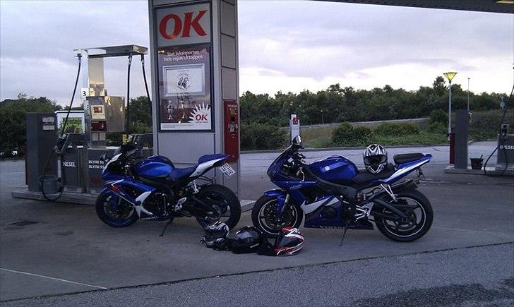 Yamaha R6 billede 2
