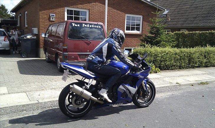 Yamaha R6 billede 5