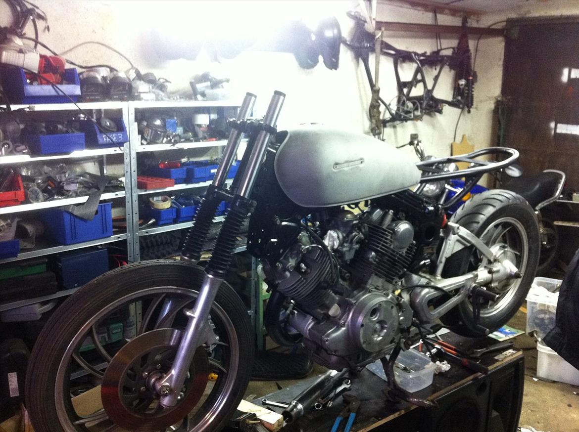 Yamaha xv 750 Cafe projekt billede 6