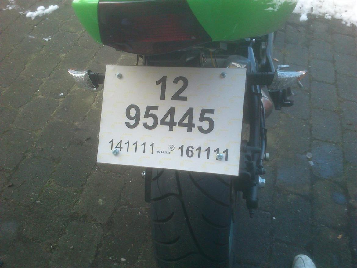 Kawasaki ER-6F ABS - Rizoma nummerpladeholder samt blink billede 6