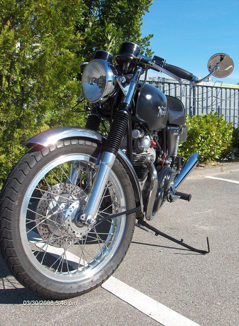 Norton Commando 850 billede 10