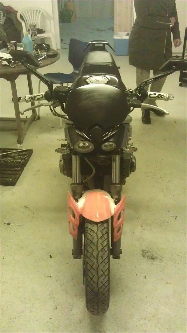 Honda Cb-1 400f -Custom Fighter- // SOLGT - Under kniven billede 7