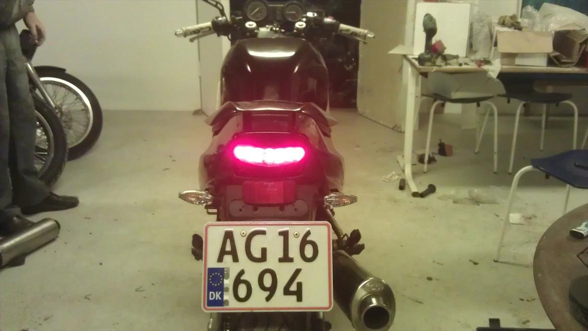 Honda Cb-1 400f -Custom Fighter- // SOLGT - Under kniven billede 6