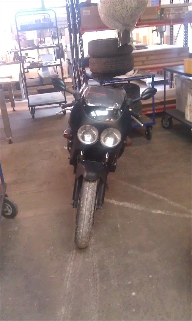 Suzuki gsxr 250 billede 2