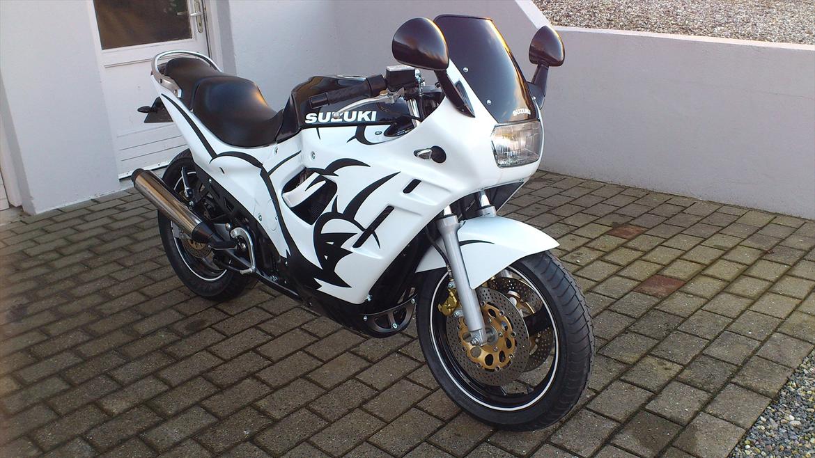 Suzuki GSX 600F billede 4