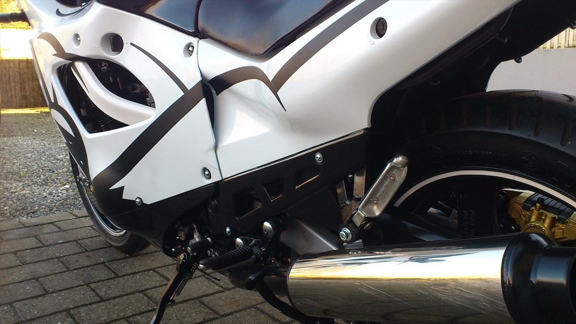 Suzuki GSX 600F billede 6