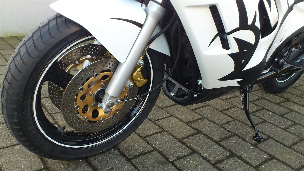 Suzuki GSX 600F billede 7