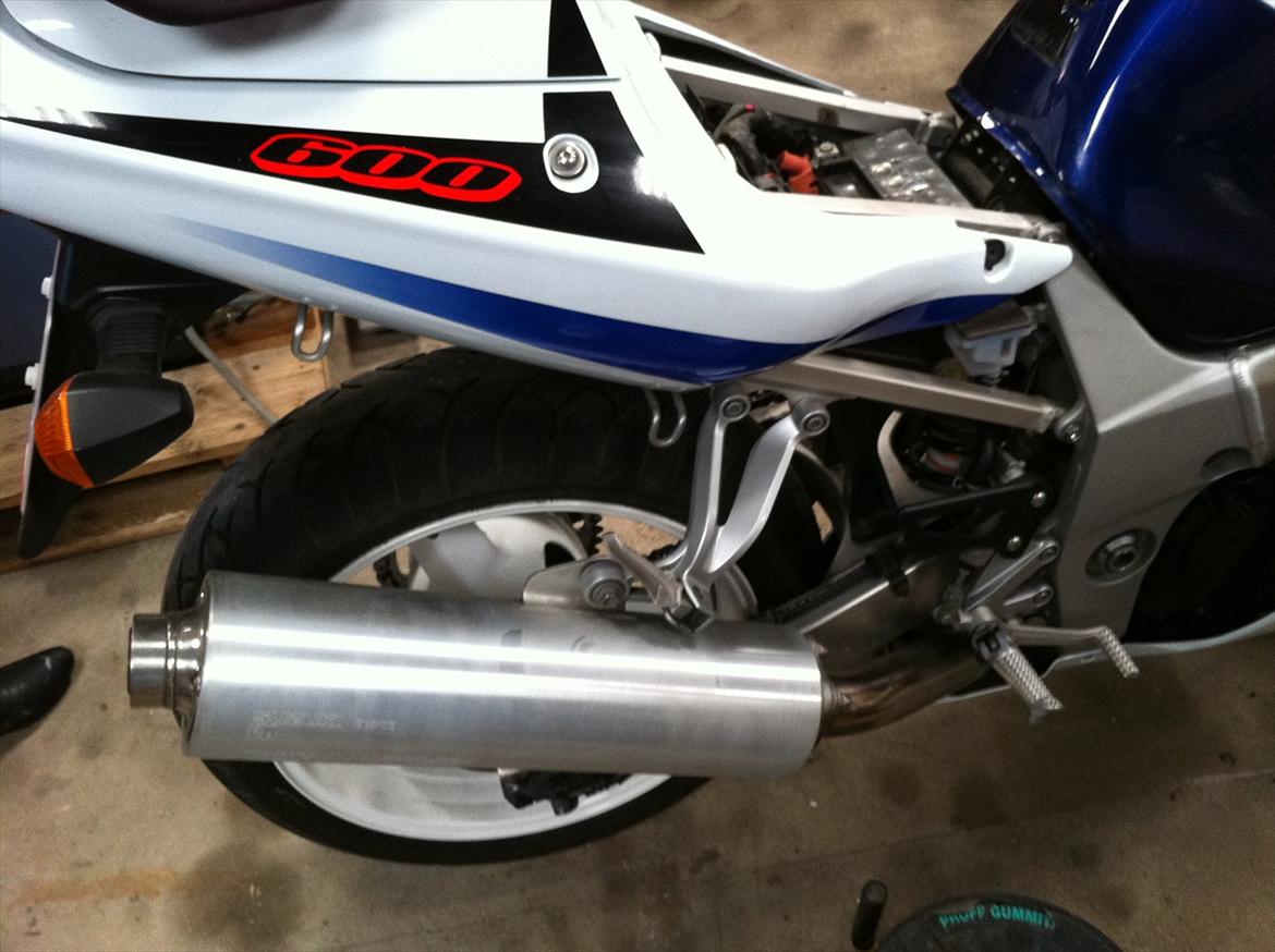 Suzuki Gsxr 600 (Solgt) billede 5