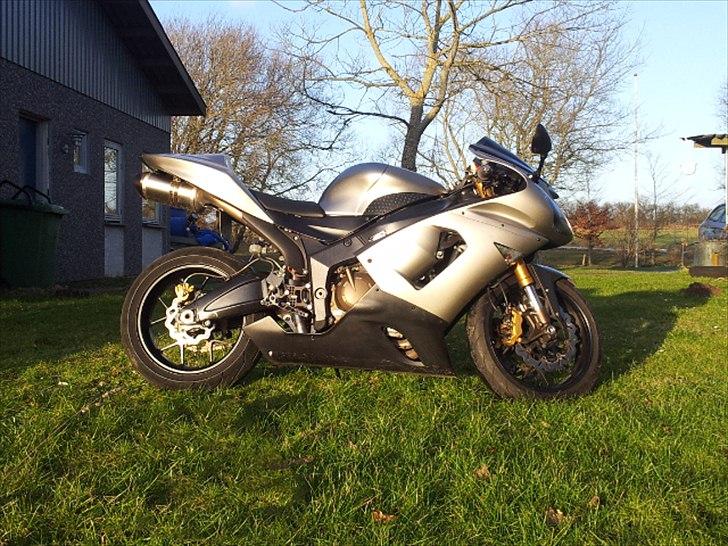Kawasaki ZX6R 636 billede 11