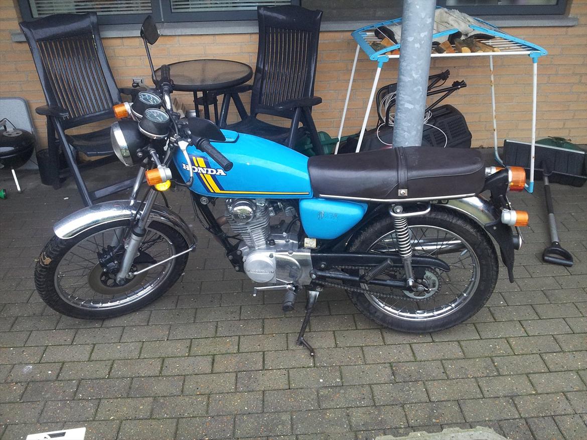 Honda cb 125j billede 1