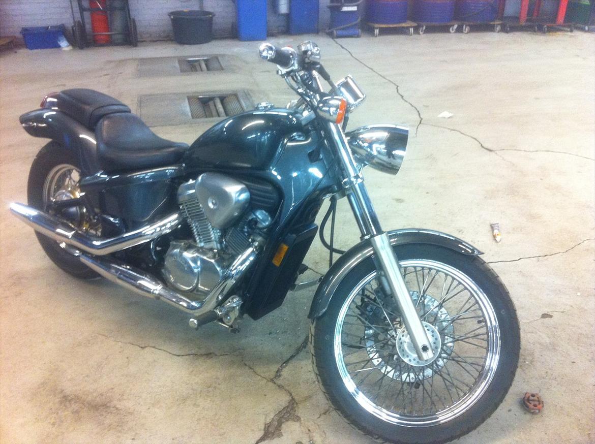 Honda shadow 600 VT billede 1