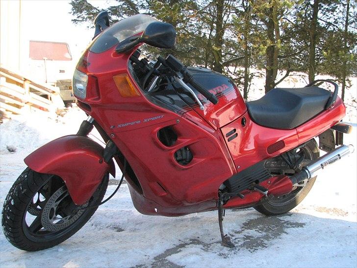 Honda CBR 1000 F - sådan så den ud da jeg fik den billede 1
