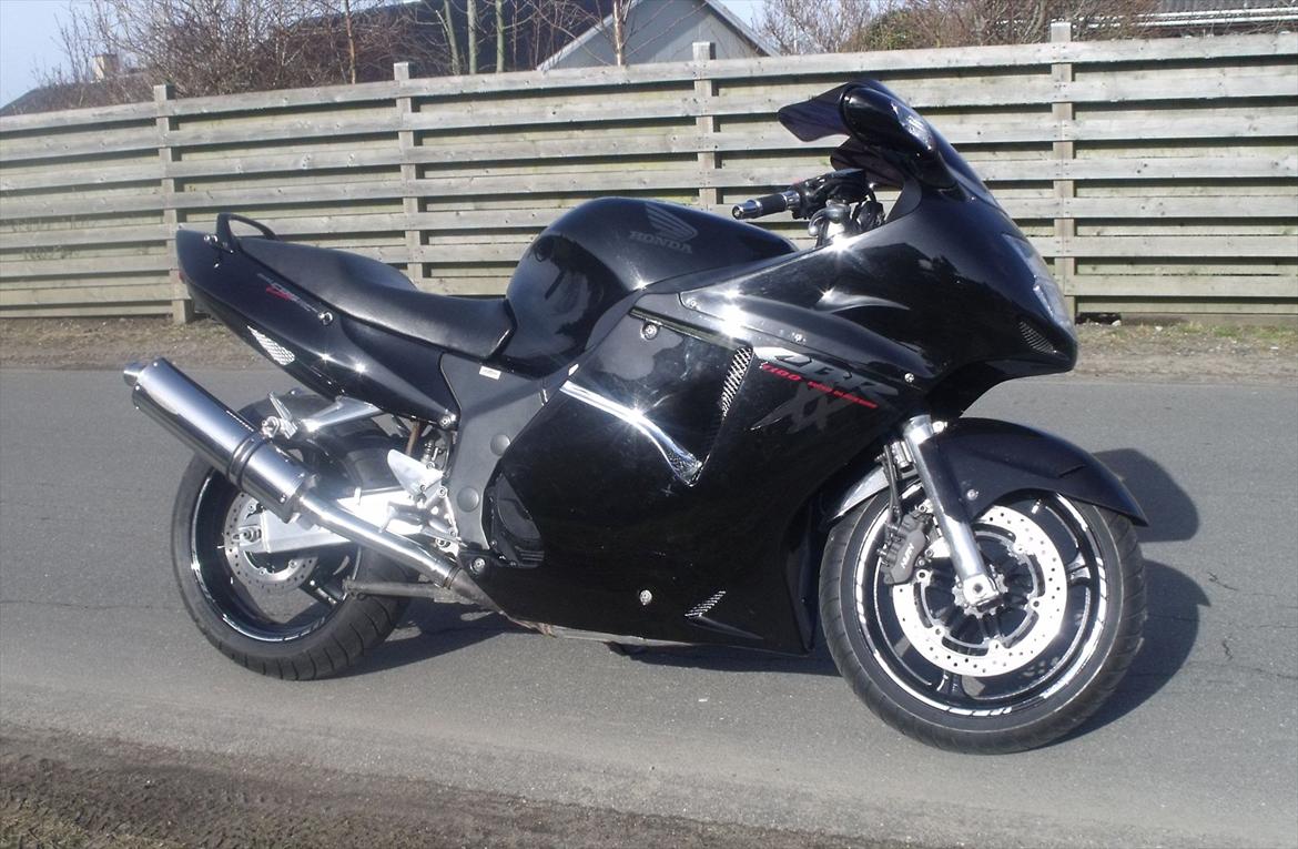 Honda CBR1100XX Super Blackbird SOLGT billede 3