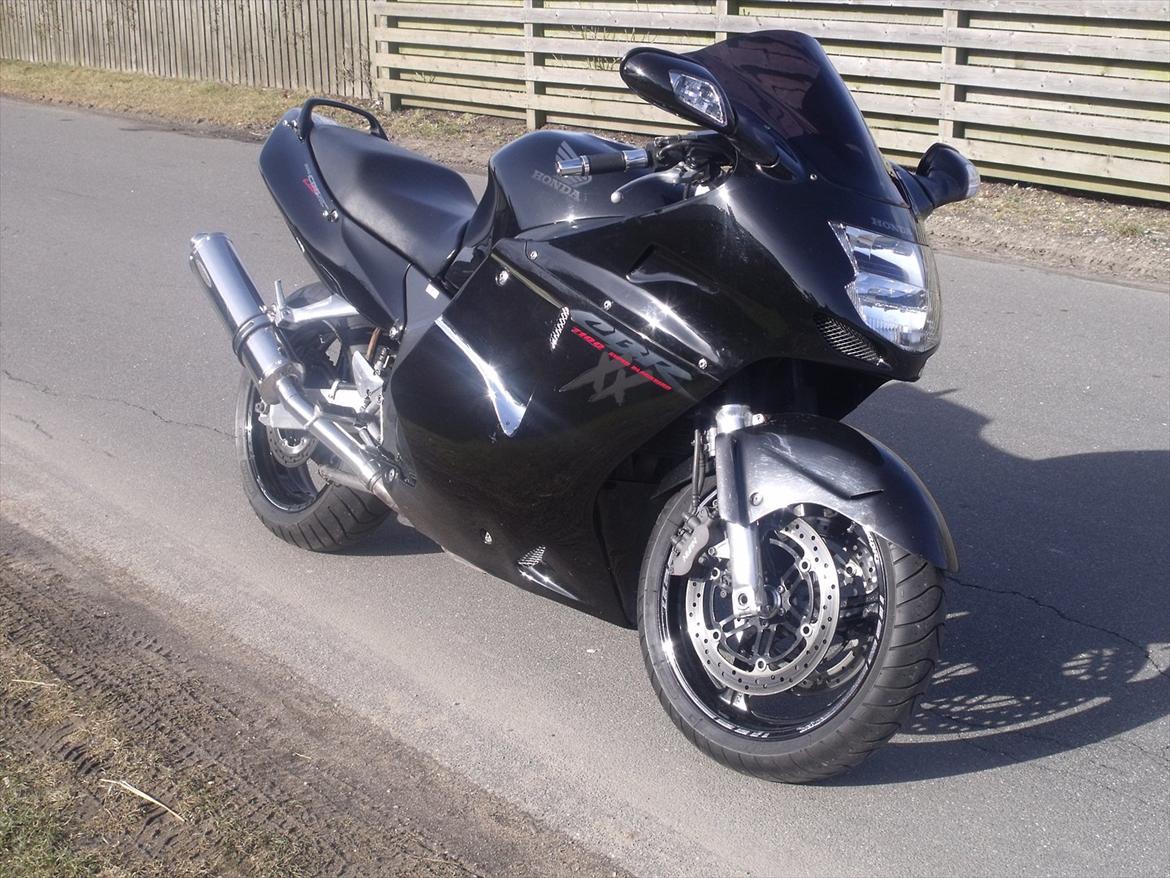 Honda CBR1100XX Super Blackbird SOLGT billede 4