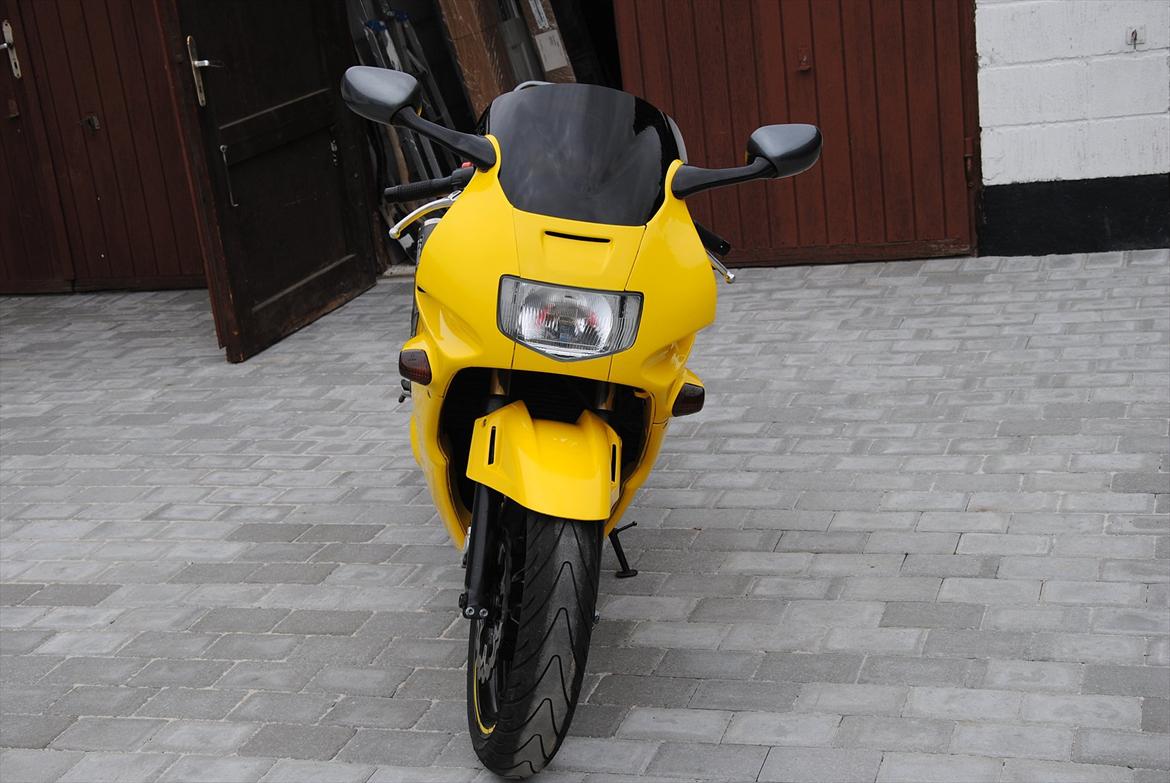 Honda cbr 600 f  billede 4