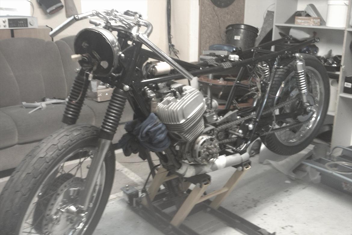 Suzuki T500 R Titan - Vinter 2010, det går stille og roligt fremad. billede 11