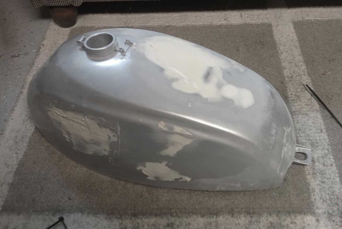 Suzuki T500 R Titan - Medtaget tank, 3 store buler spartlet ud. billede 15