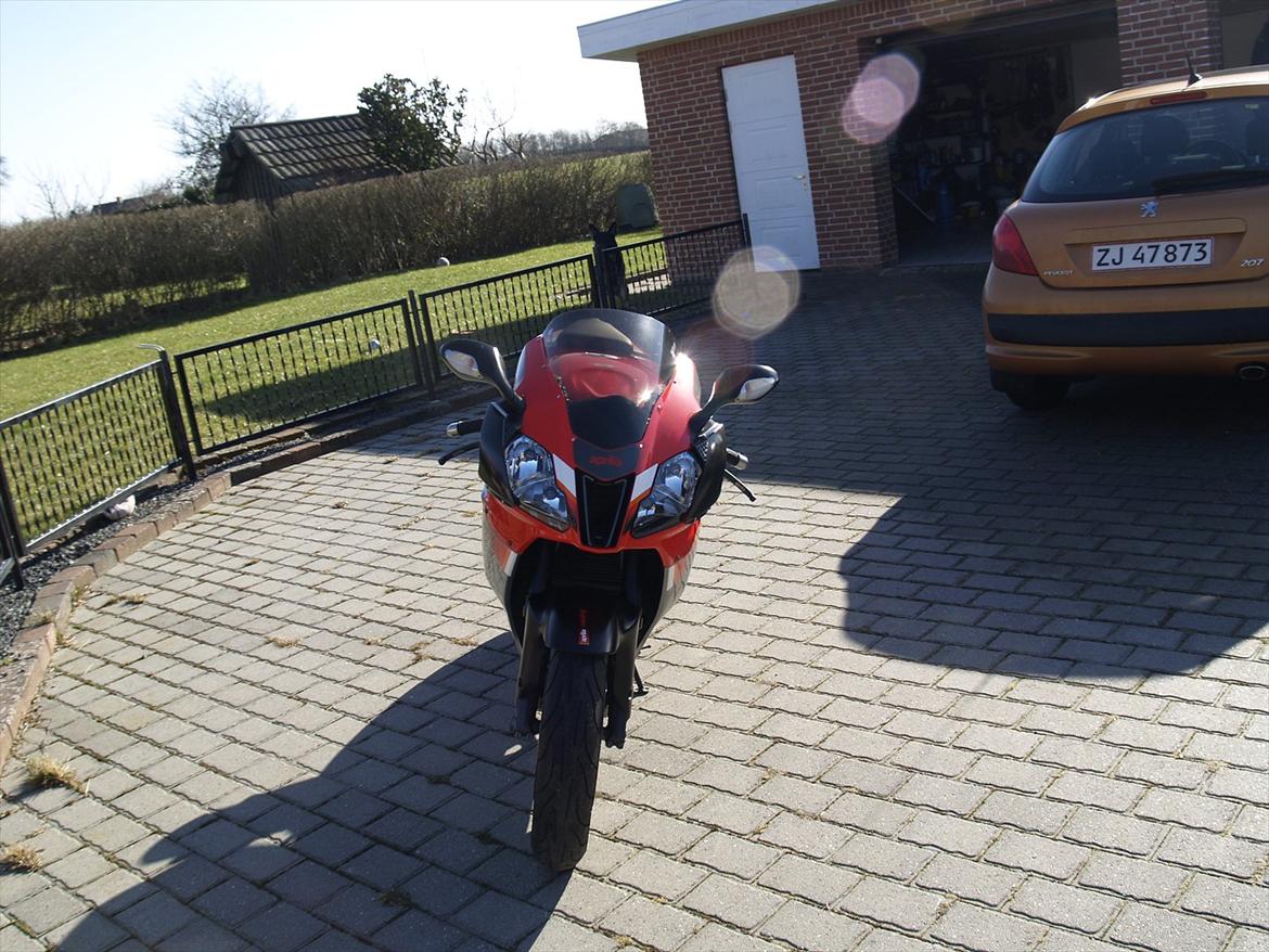 Aprilia RSV1000R (SOLGT!) billede 2