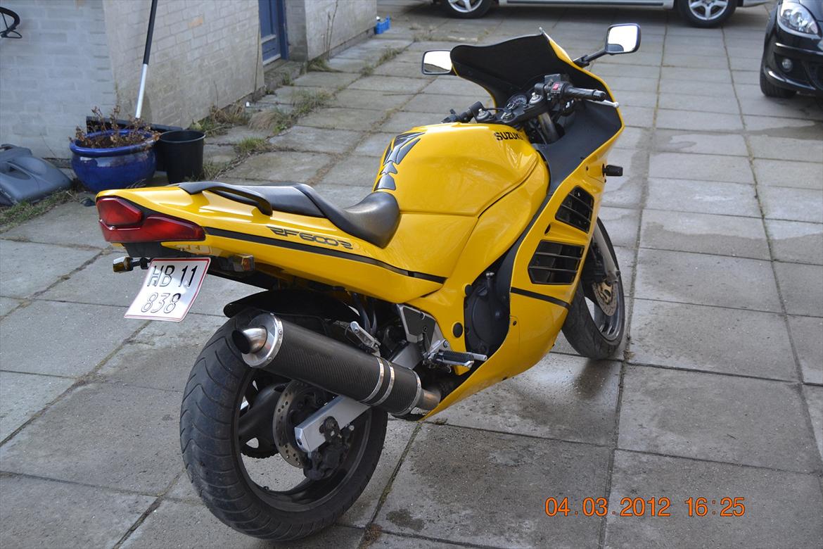 Suzuki RF600R billede 5