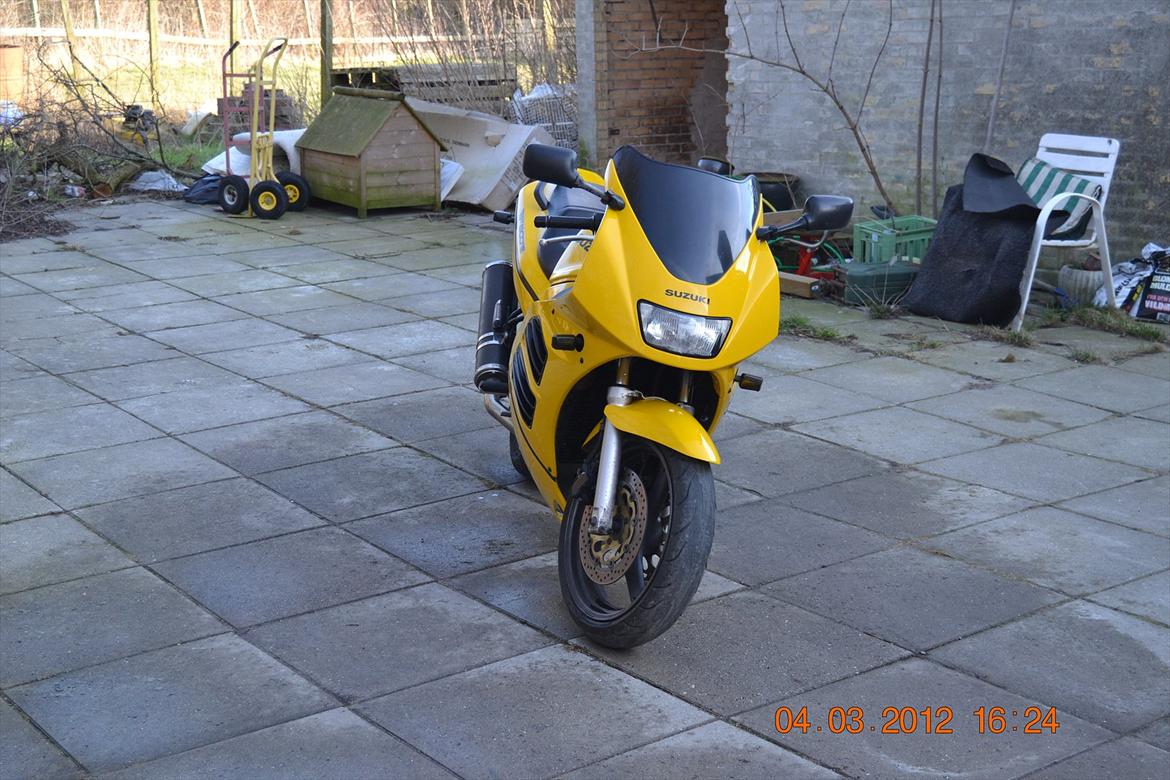 Suzuki RF600R billede 8