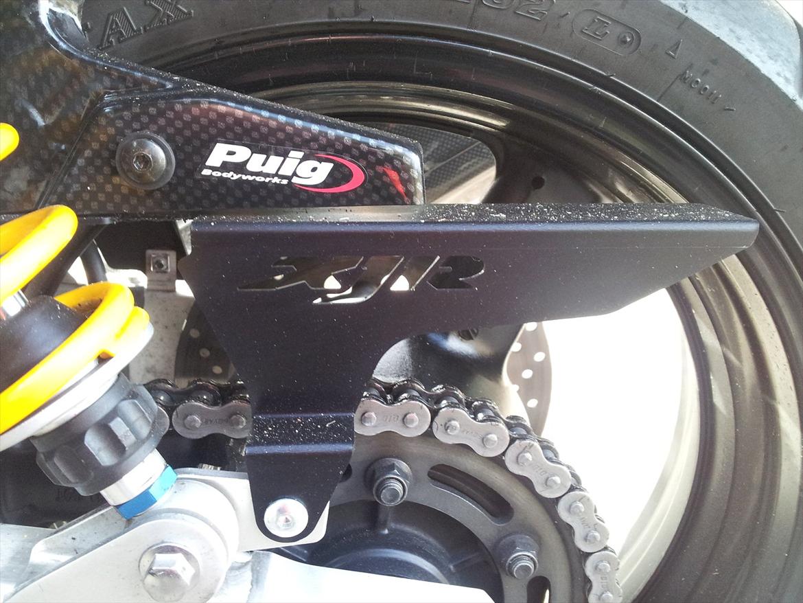 Yamaha XJR 1300 - Igen hugger og kædeskærm. billede 14