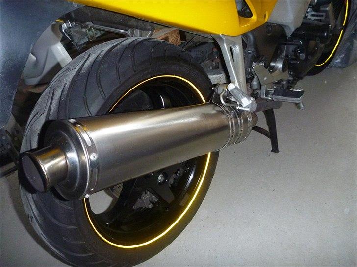 Honda VFR 800   SOLGT billede 8