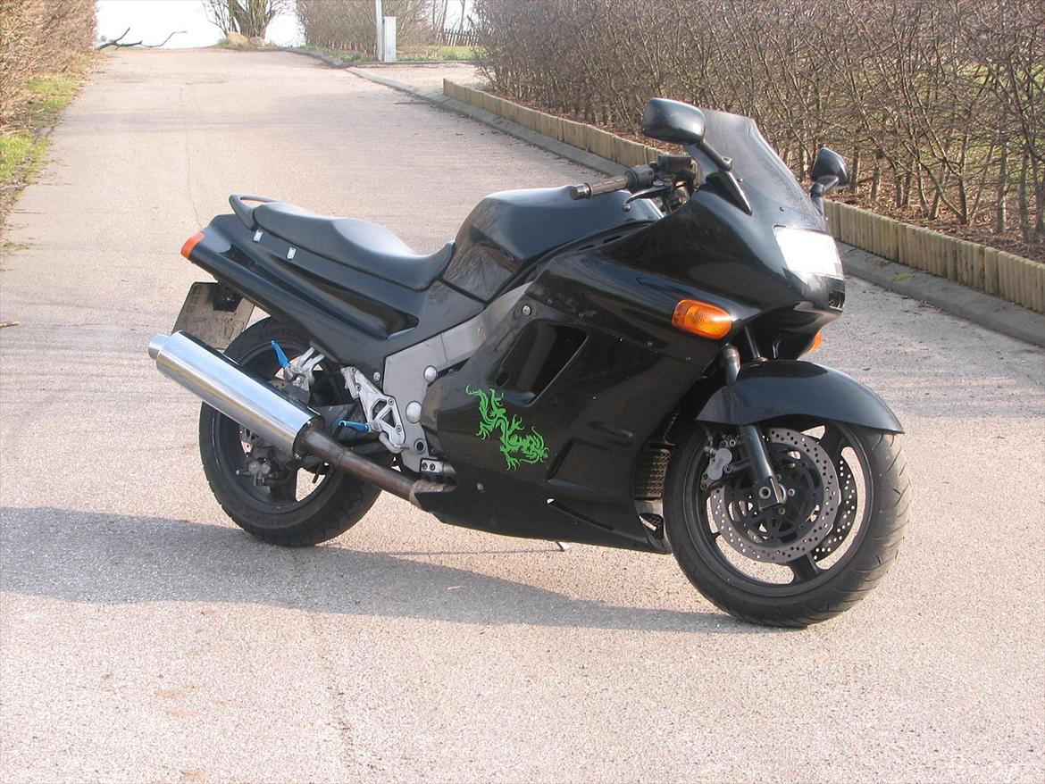 Kawasaki ZZR 1100 billede 4