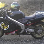 Honda vfr 750