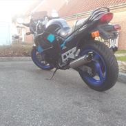 Suzuki Gsx 600 f