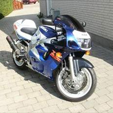 Suzuki GSX-R 600 SRAD