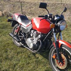 Suzuki GS 550M kantana *SOLGT*