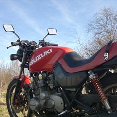 Suzuki GS 550M kantana *SOLGT*