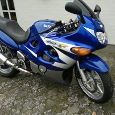 Suzuki GSX 600F