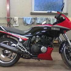 Yamaha XJ 600