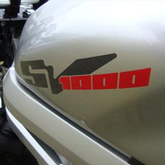 Suzuki SV 1000 K4
