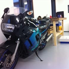 Suzuki GSX 600 F - SOLGT