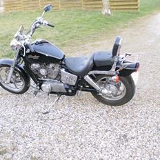 Honda VT 1100 skygge