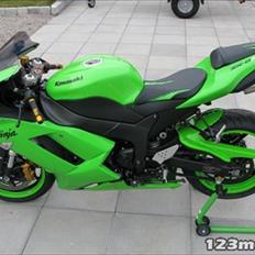 Kawasaki Ninja ZX6R