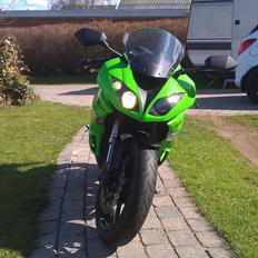 Kawasaki zx6r